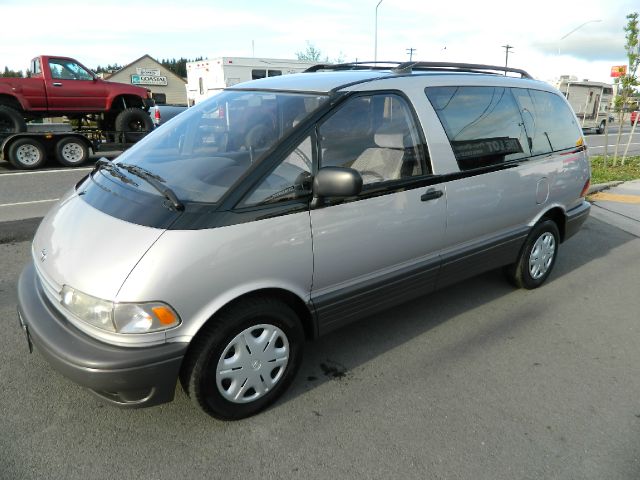 1997 Toyota Previa 2dr 3.8L Auto Track