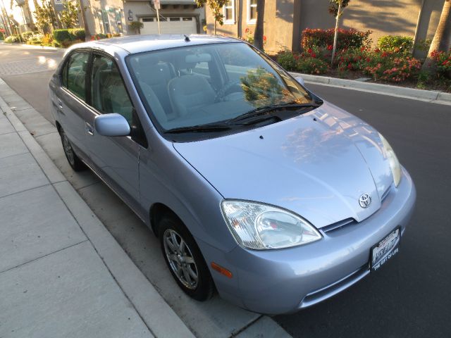 2002 Toyota Prius FX4 Crew Cab