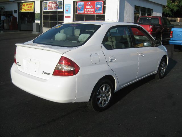 2002 Toyota Prius FX4 Crew Cab