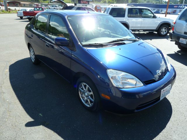 2003 Toyota Prius FX4 Crew Cab