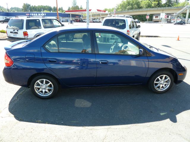 2003 Toyota Prius FX4 Crew Cab