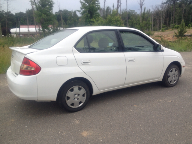 2003 Toyota Prius FX4 Crew Cab