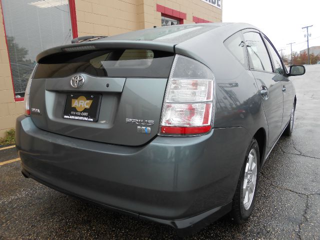 2004 Toyota Prius Graphite