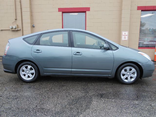 2004 Toyota Prius Graphite