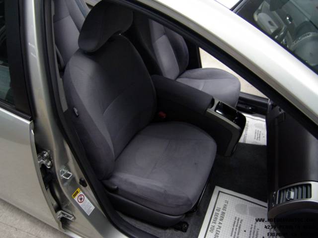 2004 Toyota Prius Base