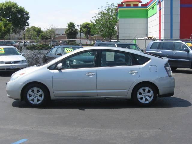 2004 Toyota Prius Base