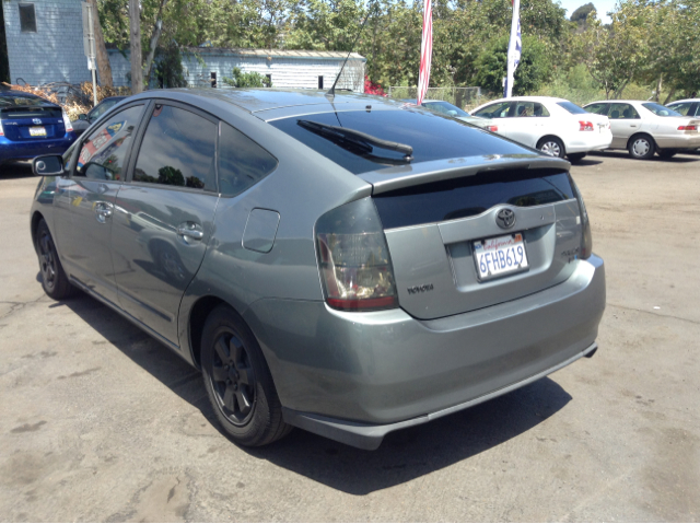 2004 Toyota Prius Graphite