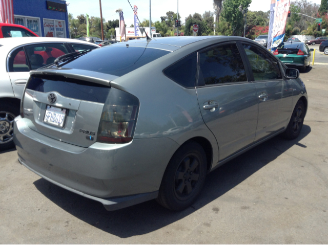 2004 Toyota Prius Graphite