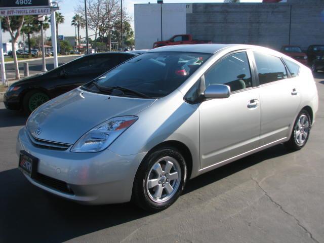 2005 Toyota Prius W/leather