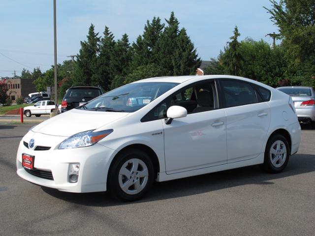 2010 Toyota Prius GT Must Drive