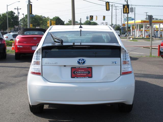 2010 Toyota Prius GT Must Drive