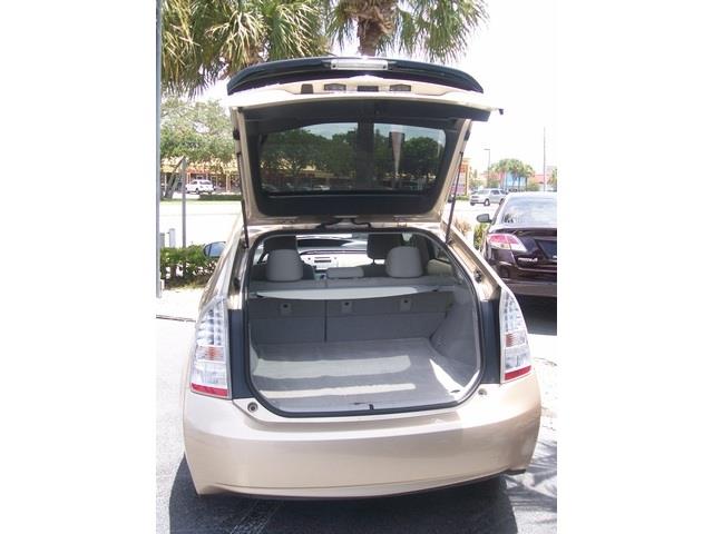 2010 Toyota Prius LTZ 4x4 Nav DVD