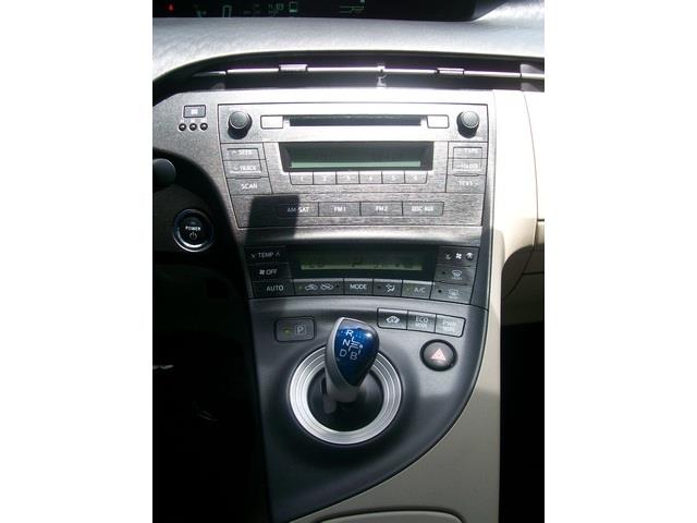 2010 Toyota Prius LTZ 4x4 Nav DVD