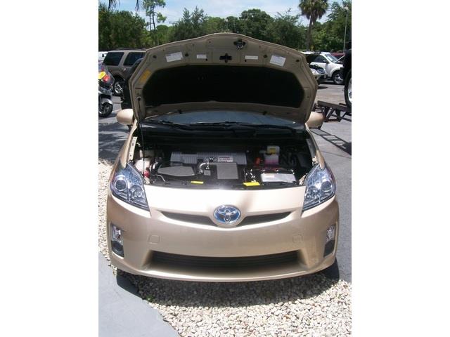 2010 Toyota Prius LTZ 4x4 Nav DVD