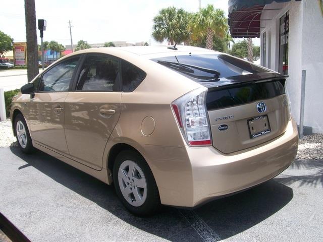 2010 Toyota Prius LTZ 4x4 Nav DVD