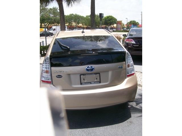 2010 Toyota Prius LTZ 4x4 Nav DVD