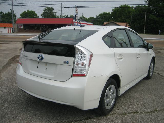 2010 Toyota Prius 4dr Sdn 2.4L FWD