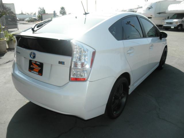 2010 Toyota Prius 2WD 4dr SE SUV