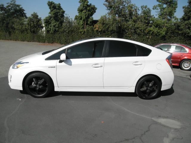 2010 Toyota Prius 2WD 4dr SE SUV