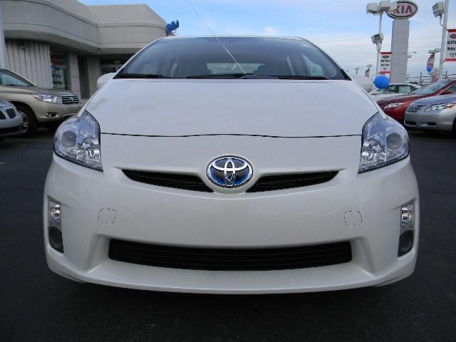 2010 Toyota Prius W/leather