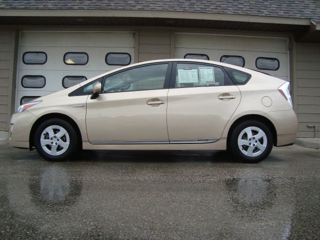 2010 Toyota Prius 4dr Sdn 2.4L FWD