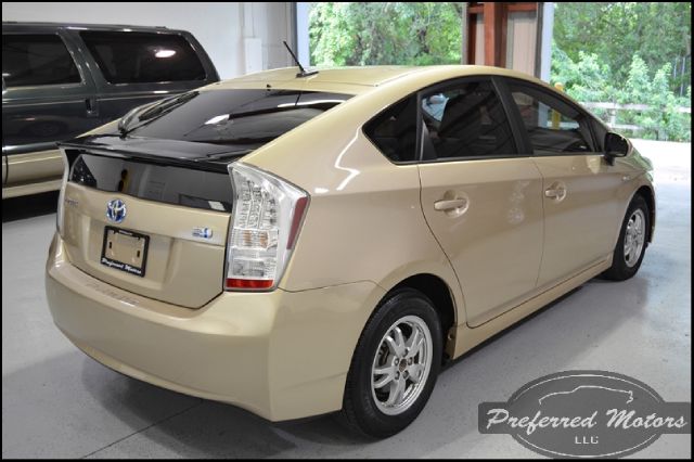 2010 Toyota Prius 4dr Sdn 2.4L FWD