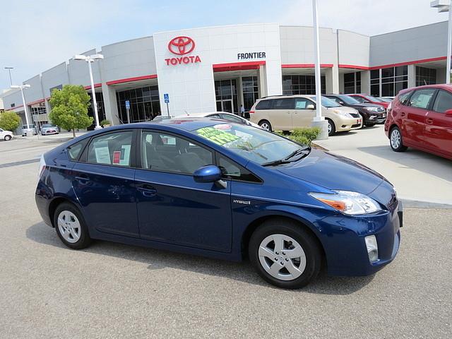 2010 Toyota Prius SLT - MEGA Cab4x4