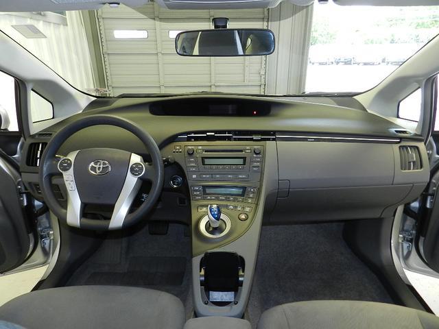 2010 Toyota Prius LTZ 4x4 Nav DVD