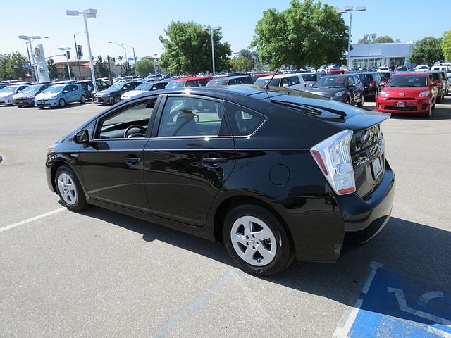 2010 Toyota Prius SLT - MEGA Cab4x4