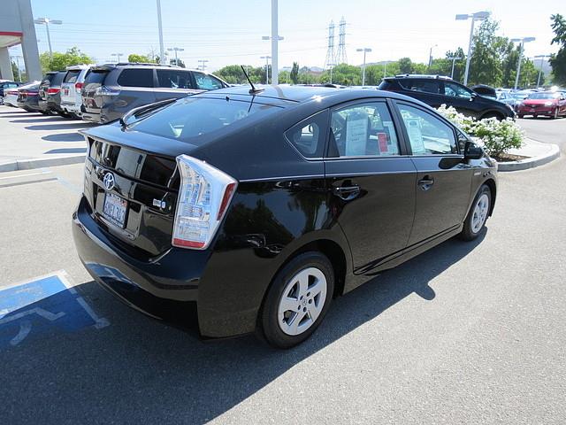 2010 Toyota Prius SLT - MEGA Cab4x4