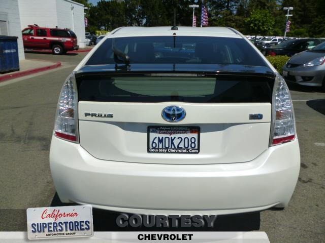 2010 Toyota Prius 2WD 4dr SE SUV