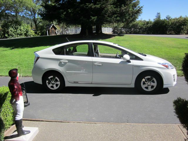 2010 Toyota Prius 4dr Sdn 2.4L FWD