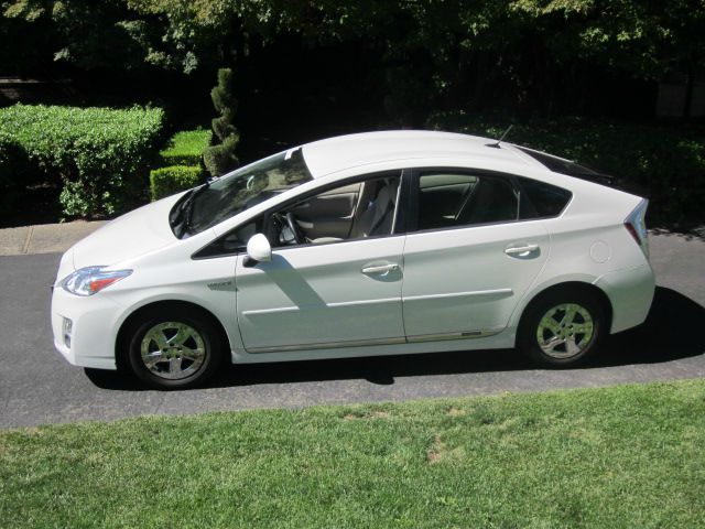 2010 Toyota Prius 4dr Sdn 2.4L FWD