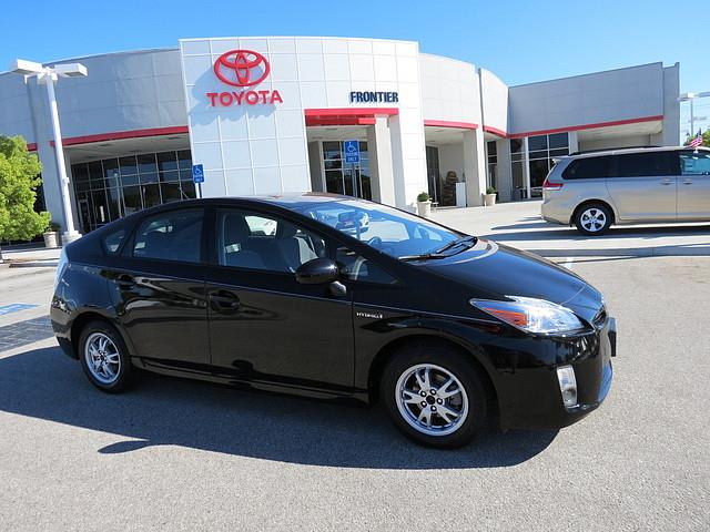 2010 Toyota Prius SLT - MEGA Cab4x4