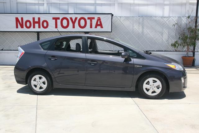 2010 Toyota Prius 2WD 4dr SE SUV