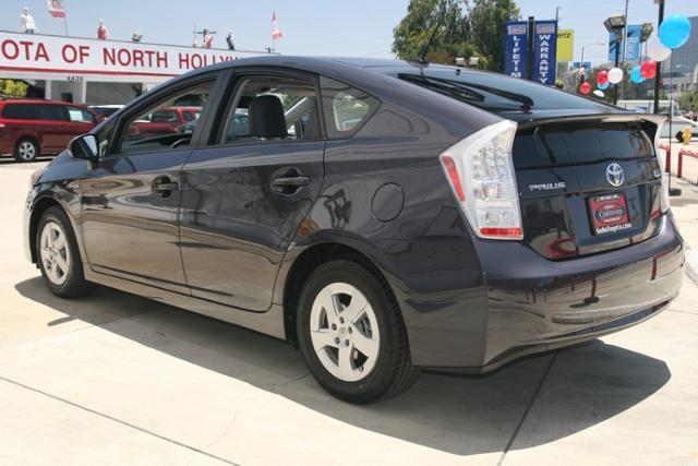 2010 Toyota Prius 2WD 4dr SE SUV