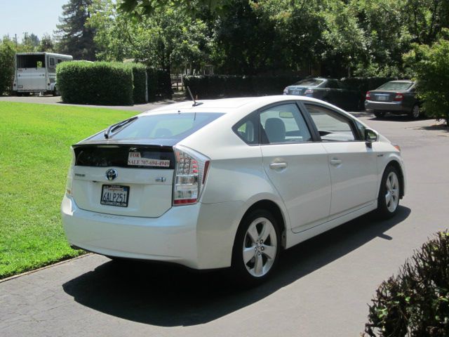 2010 Toyota Prius Adventurer Model 2WD