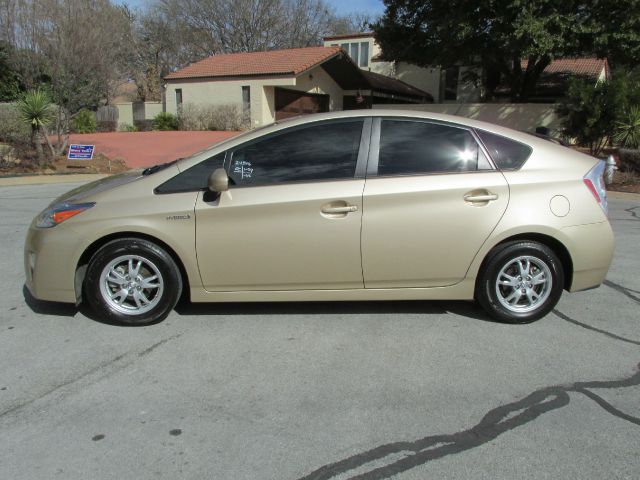 2010 Toyota Prius 4dr Sdn 2.4L FWD