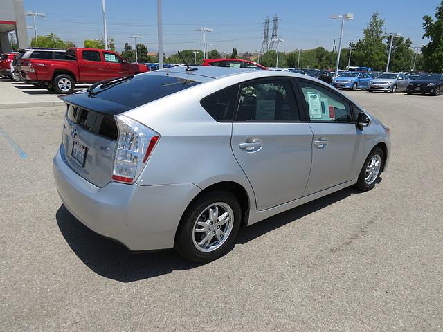 2010 Toyota Prius SLT - MEGA Cab4x4