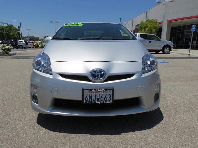 2010 Toyota Prius SLT - MEGA Cab4x4