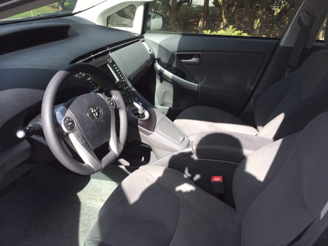 2010 Toyota Prius Premier - ONE Ownerloaded