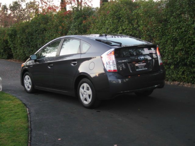 2010 Toyota Prius 4dr Sdn 2.4L FWD