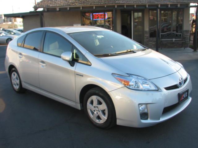 2010 Toyota Prius Tv