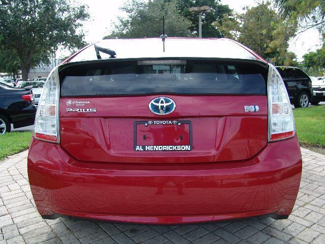 2011 Toyota Prius LTZ 4x4 Nav DVD