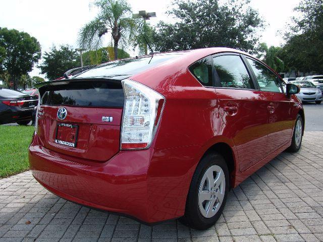 2011 Toyota Prius LTZ 4x4 Nav DVD