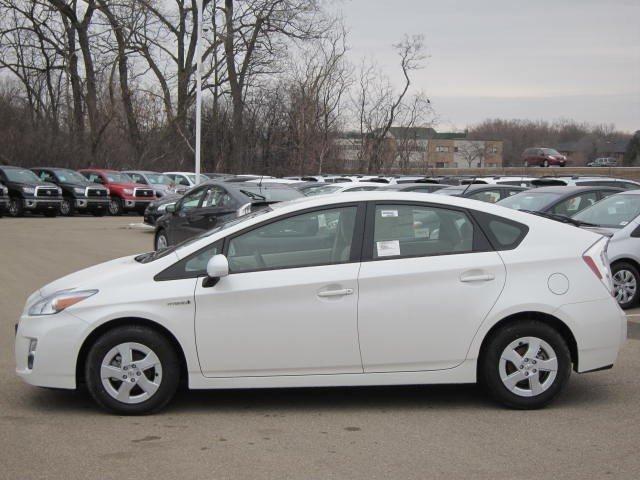 2011 Toyota Prius LTZ 4x4 Nav DVD