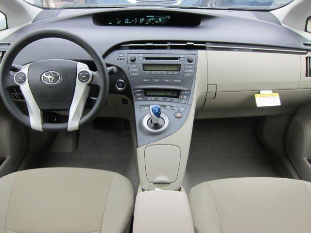 2011 Toyota Prius LTZ 4x4 Nav DVD