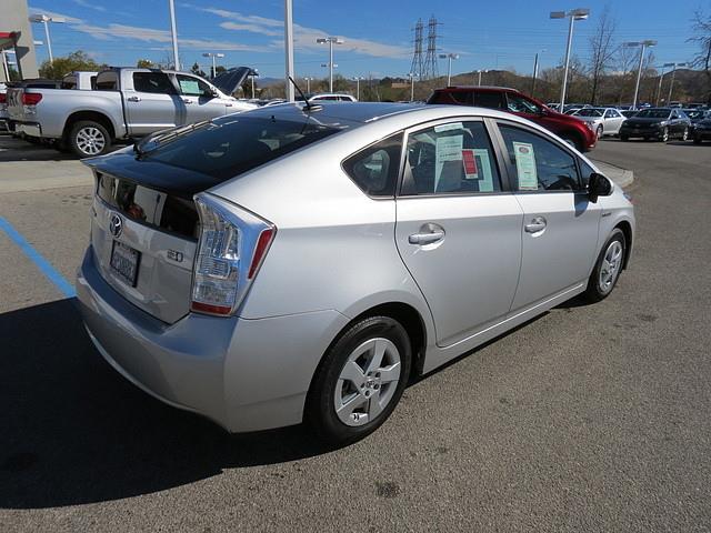 2011 Toyota Prius SLT - MEGA Cab4x4