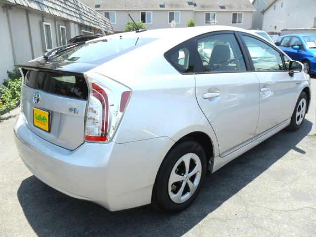 2012 Toyota Prius 4dr Sdn 2.4L FWD