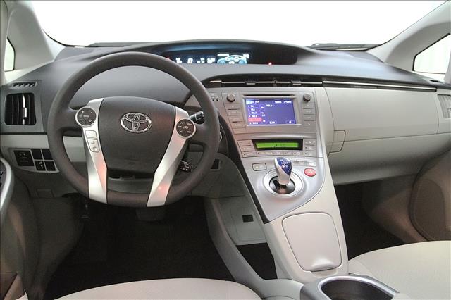 2012 Toyota Prius G 15